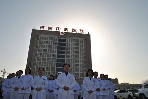 青春莱医，梦想起航_副本.jpg