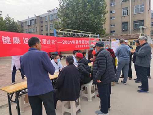 义诊现场图片1.jpg